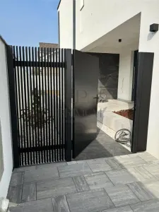 Duplex modern - asfalt - living mare - bucatarie inchisa - Mosnita Veche