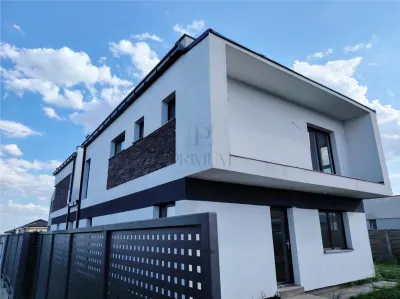0 % COMISION -  1/2 DUPLEX SPATIOS SEPARAT PRIN CT - 5 CAMERE - Mosnita Noua