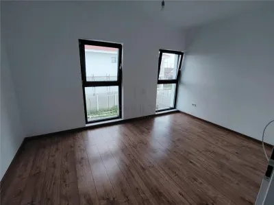 0 % COMISION -  1/2 DUPLEX SPATIOS SEPARAT PRIN CT - 5 CAMERE - foto 6