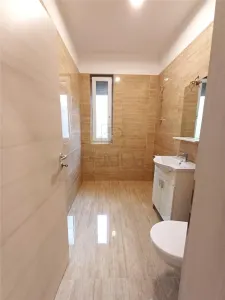 CHISODA - GRADINA - TERASA - 3 CAMERE - 2 BAI - INCALZIRE PARDOSEALA - LOC PARCARE - foto 17