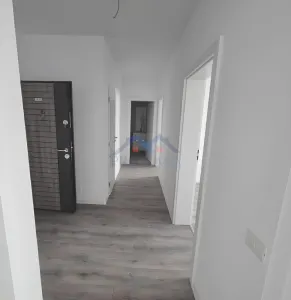 Apartament cu 3 camere, bloc nou, et.2, 2 bai, 66 mp - foto 6