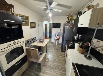 Apartament 3 camere decomandat, Cetate, b-dul Transilvaniei - Alba Iulia