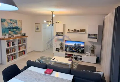 Apartament 2 camere , Cetate, zona Bdul. Transilvaniei, 57 mp. - Alba Iulia