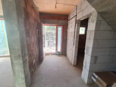Casa in sistem duplex, Burdujeni, C-4100 - foto 6