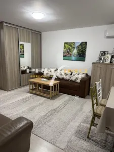 Vivo Mall, 2 camere decomandate, parter, lux - foto 3