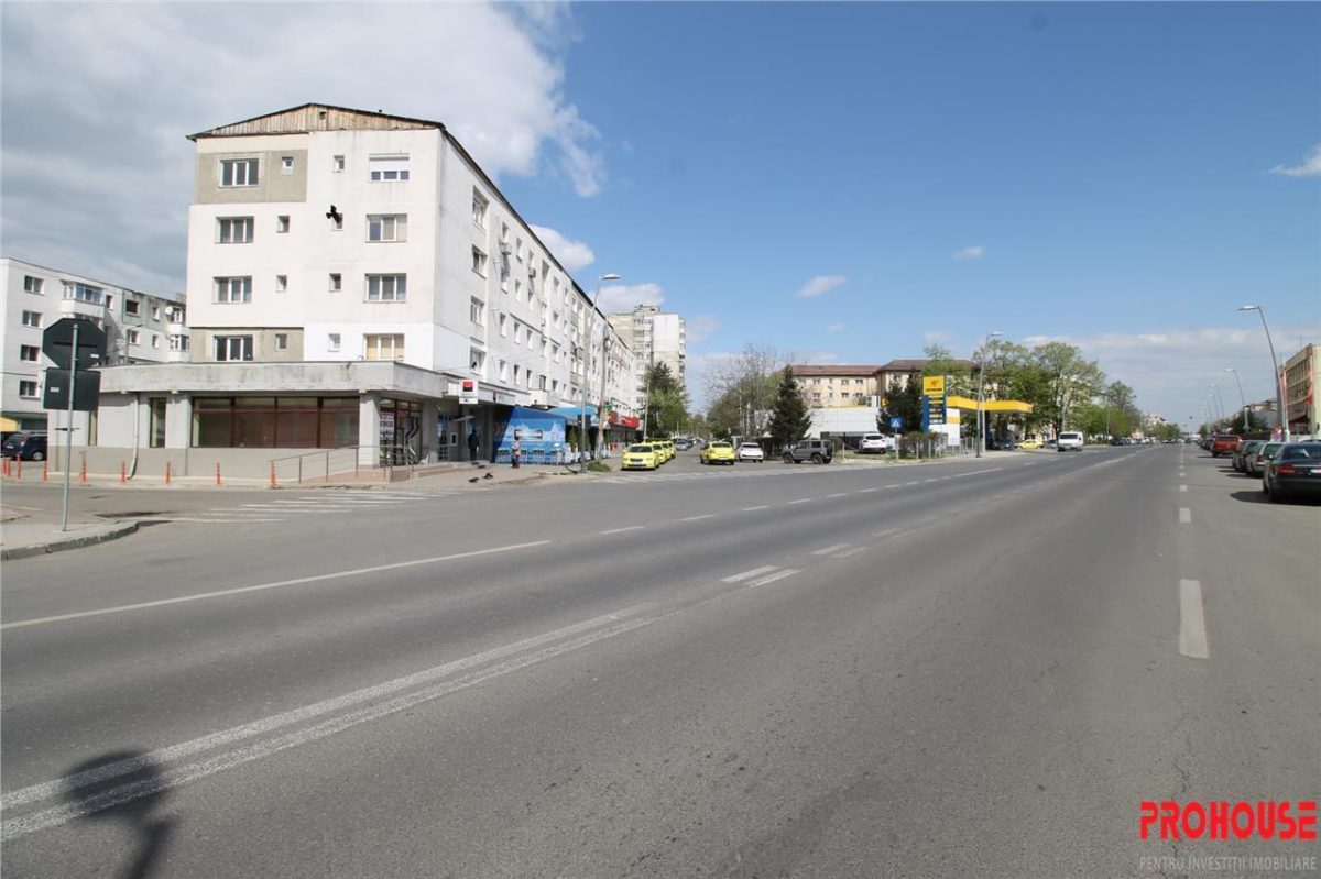 Zona Milcov - spatiu comercial -  subsol + parter - 111mp - Bacau