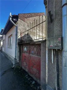Reco Casa cu gradina Beius - foto 5