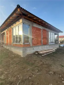 RECO Casa plan parter cu 3 dormitoare-la rosu- Paleu - Paleu