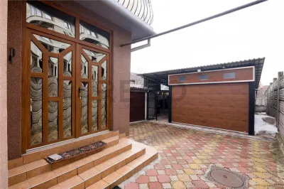 RECO Casa  cu 4 camere la 5 minute de centru (Olosig) -Oradea-curte si acces auto - foto 5