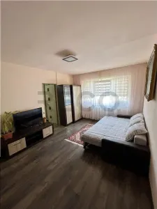 RECO Apartament 2 camere, zona Velenta, etaj 1/4, balcon inchis - Oradea