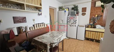 APARTAMENT CU 3 CAMERE,CENTRU !!!! - Caracal