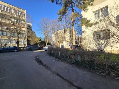 Vanzare 2 camere , Zona Bobalna - foto 1