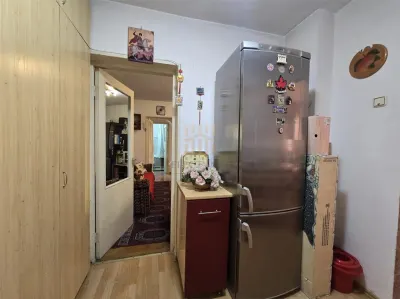 Vanzare 2 camere , Zona Bobalna - foto 2