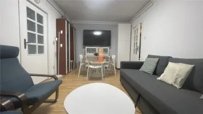 Pajura , langa parc, etaj 1/3, mobilat modern, pentru studenti - Bucuresti