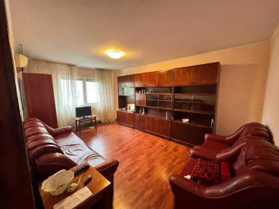 Apartament 2 camere, decomandat, Nicolina 2 - foto 1