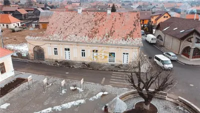 Complex comercial in centrul comunei Lazarea - Lazarea