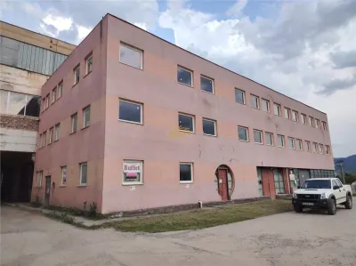 Cladire industriala cu societate in fuctiune (Miercurea Ciuc, str. Zorilor) - foto 3
