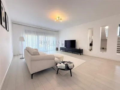 Casa cu 6 Camere | Proprietate Premium | PETRACHIOAIA - Petrachioaia