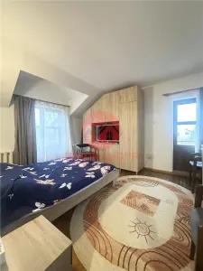 Casa Spatioasa cu Teren de 1000 mp | Poiana - foto 13