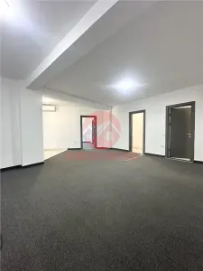 Spatiu Comercial 70 mp, Etaj 3, zona Brotacei - foto 2