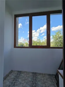 Zimbru - Tigarete, 3 camere decomandat 81mp, bloc din 91 - foto 8