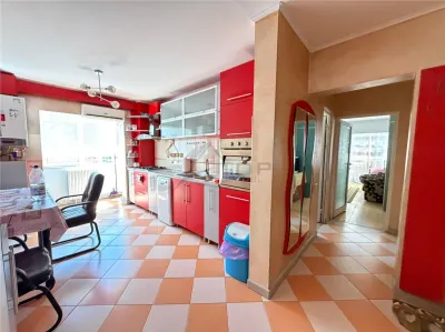 Apartament 3 camere DECOMANDAT, etaj 1,  Poitiers - Frumoasa - foto 3