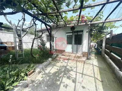 Casa din Caramida, Amprenta 80 mp si Teren 215 mp, Lumina - foto 22
