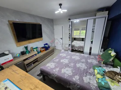 Etaj 2 - Lunca Cetatuii 4 camere decomandat cu 2 bai, bloc din ''97 - foto 6