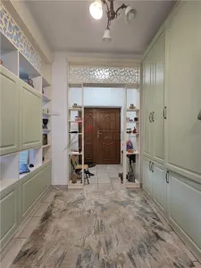 Proprietate Deosebita cu 4600 Mp Teren, 2 Case, Panouri Fotovoltaice si Sera - foto 13