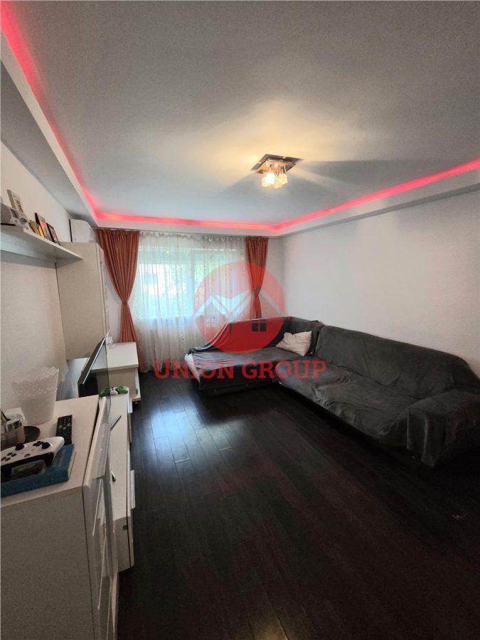 Apartament 3 Camere, Spatios, Parter, Zona Far - Constanta