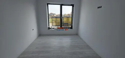Casa individuala de vanzare 4 camere 2 bai 448mp teren - foto 6