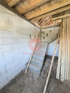 Casa la Cheie, 4 Camere Decomandat, Lumina - foto 8