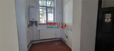 Spatiu de 75 mp pretabil pentru birouri aflat in vecinatatea Cetatii Alba Carolina - foto 8