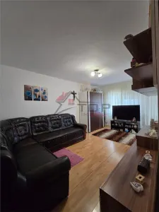 Piata Alexandru - Milcov, 2 camere decomandat cu 2 balcoane, liber - foto 2