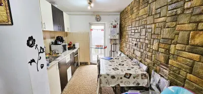 Apartament de vanzare cu 2 camere etaj intermediar - foto 1