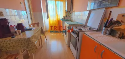 Apartament, 3 camere, 2 balcoane inchise, decomandat - foto 3