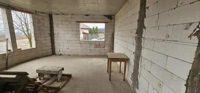 Casa de vanzare cu 438 mp teren in cartierul Orizont - foto 7