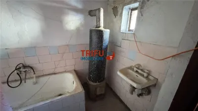 Casa cu 4 camere de vanzare in Cricau - foto 7