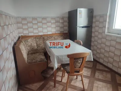 Apartament 3 camere de vanzare etaj intermediar zona Bulevard - foto 2