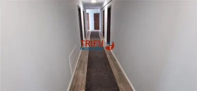 Casă tip pensiune de vânzare cu 6 camere și o casă adiacentă, zona Schit - foto 12