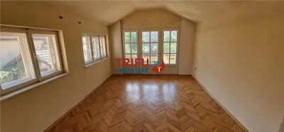 Casă cu 6 camere de vânzare - foto 15