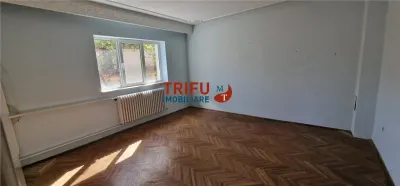 Casă cu 6 camere de vânzare - foto 5