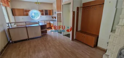 Casă cu 6 camere de vânzare - foto 7