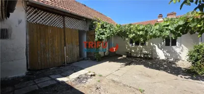 Casă individuală cu teren de 2398 mp în Cricău - foto 3