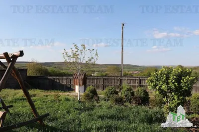 Teren intravilan, 3481mp,  gaza, apa, curent din retea publica,, drum principal asfaltat, in Comuna Loamnes, langa Sibiu - Loamnes