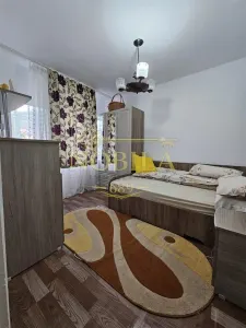 APARTAMENT de 108 mp  DE VANZARE CU 5 CAMERE, ET 1 IN STATIUNEA TURISTICA TG OCNA - foto 8