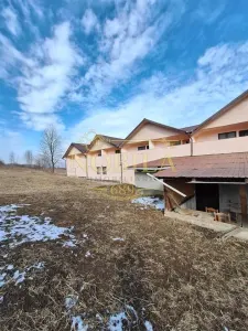 De vanzare Motel/Pensiune/cazare/sala evenimente P + 1 si teren 8000 mp- Pensiune, Agrement, - foto 2