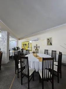 RESTAURANT + CASA P+E  LA PACHET  DE VANZARE ONESTI - foto 9