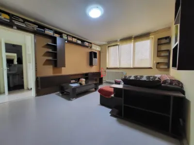 APARTAMENT 3 CAMERE CU VEDERE MIXTA SI LIBERA - Bucuresti