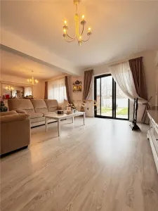 Exclusivitate! Casa de vanzare spatioasa, pozitie buna - intrare Sanpetru, Brasov - Sanpetru